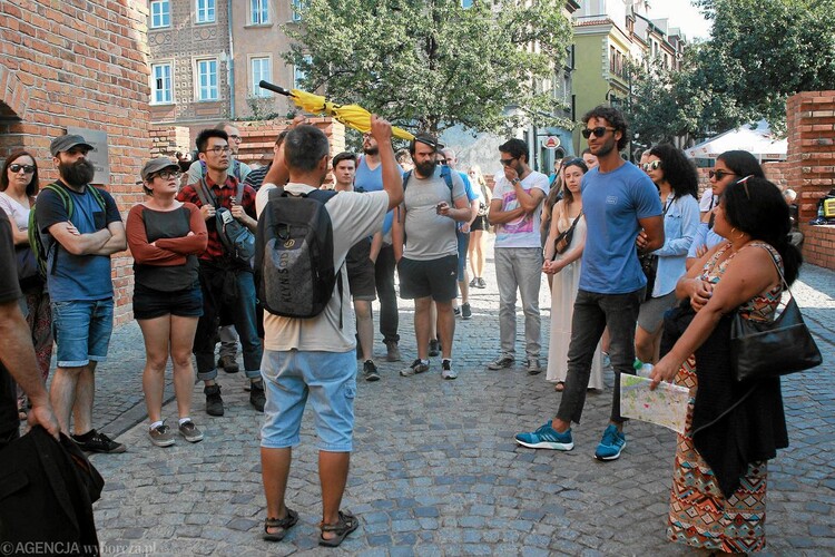 Turyści zagraniczni