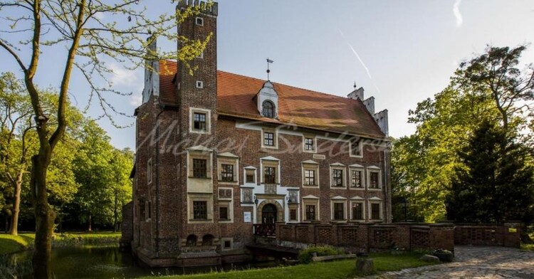 Zamek na wodzie w Wojnowicach