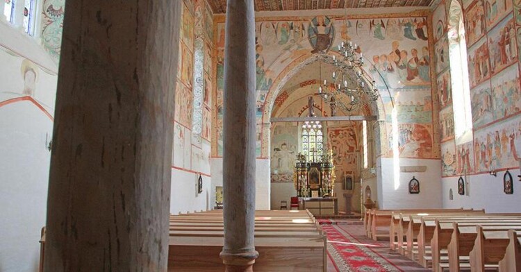 Kościół w Małujowicach