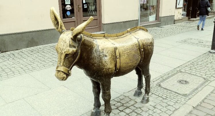 Pomnik Osiołka w Toruniu