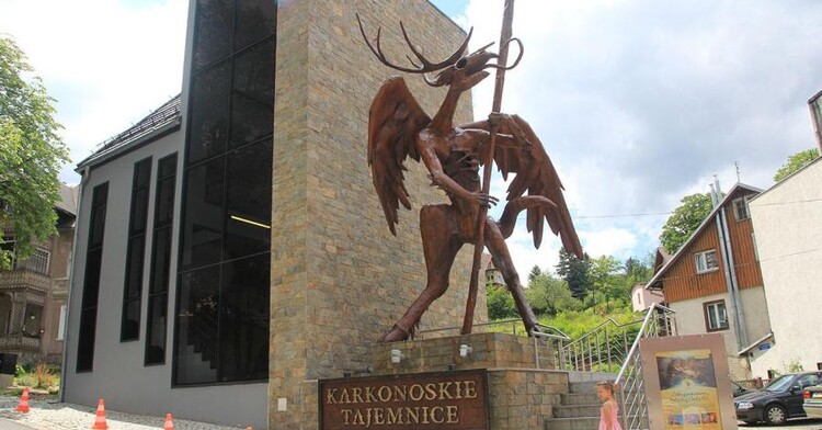 Atrakcje w pobliżu Zapory na Łomnicy - propozycje wycieczek