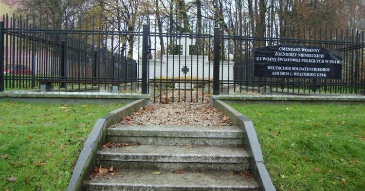 Cmentarz wojenny w Ełku