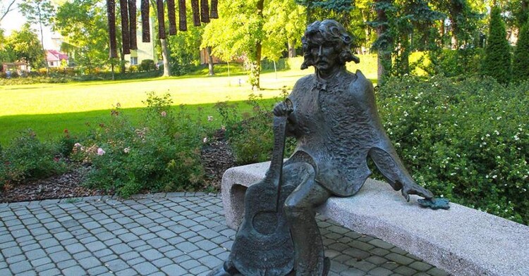 Ławeczka Belona w Busku-Zdroju