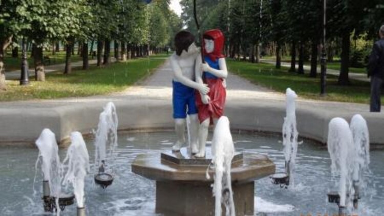 Fontanna Jaś i Małgosia w Ciechocinku