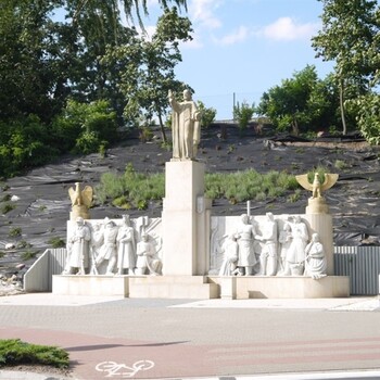 Pomnik Wdzięczności ku czci Chrystusa Króla w Sępólnie Krajeńskim