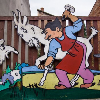 W Pacanowie kozy kują …