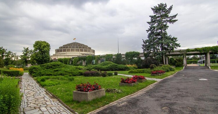 Fontanna multimedialna przy Hali Stulecia we Wrocławiu
